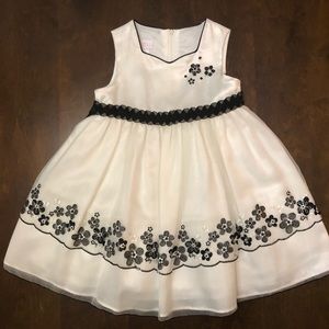 Bonnie Baby 24M Black and White Flower Dress